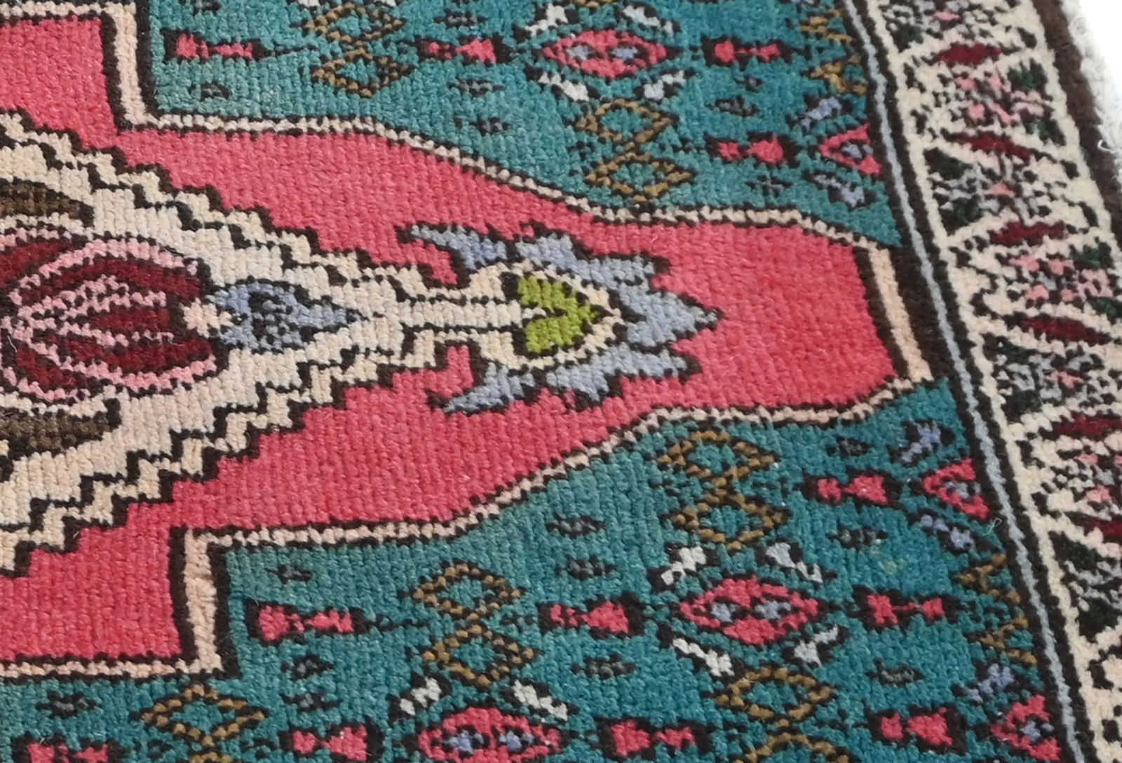 Semi Antique Muted Floral 1'11X2'8 Distressed Oriental Rug - 8