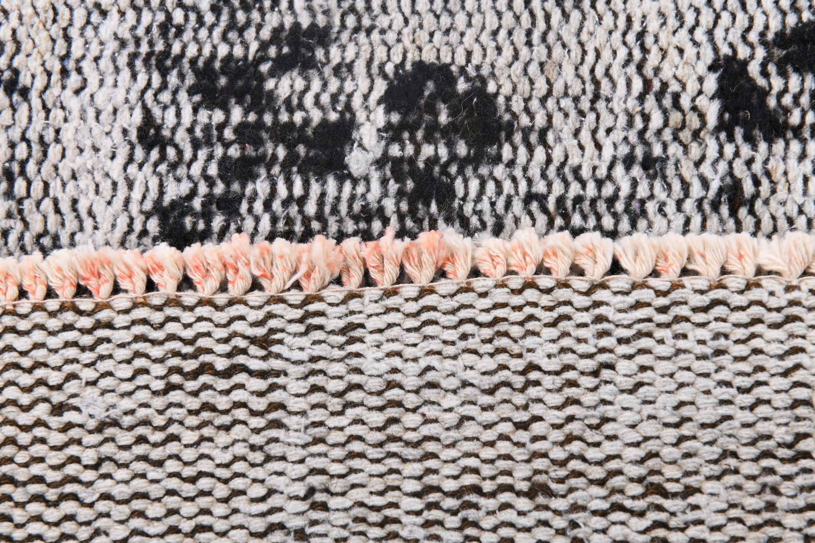 5'2'' x 7'11'' Handmade Vintage Wool Rug - 5049 - 14