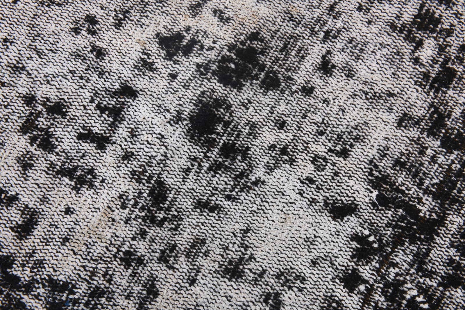 5'2'' x 7'11'' Handmade Vintage Wool Rug - 5049 - 7