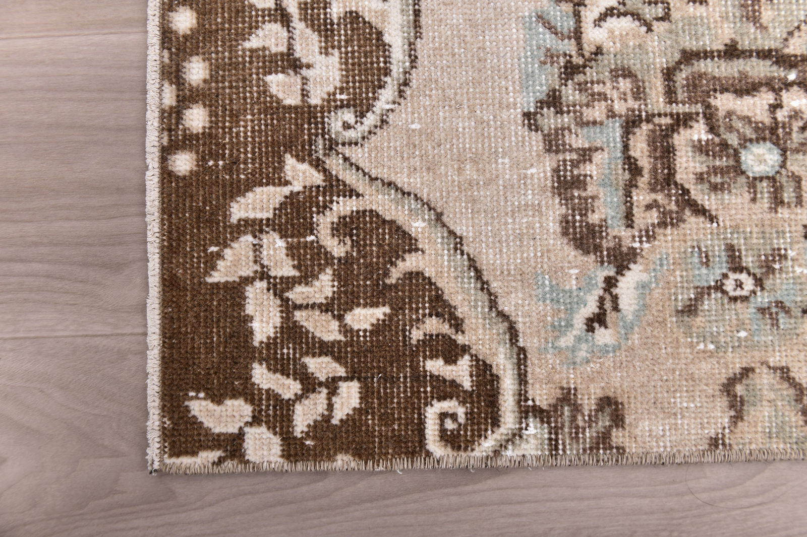 2'3'' x 5'5'' Turkish Vintage Runner Rug - 240479 - 8