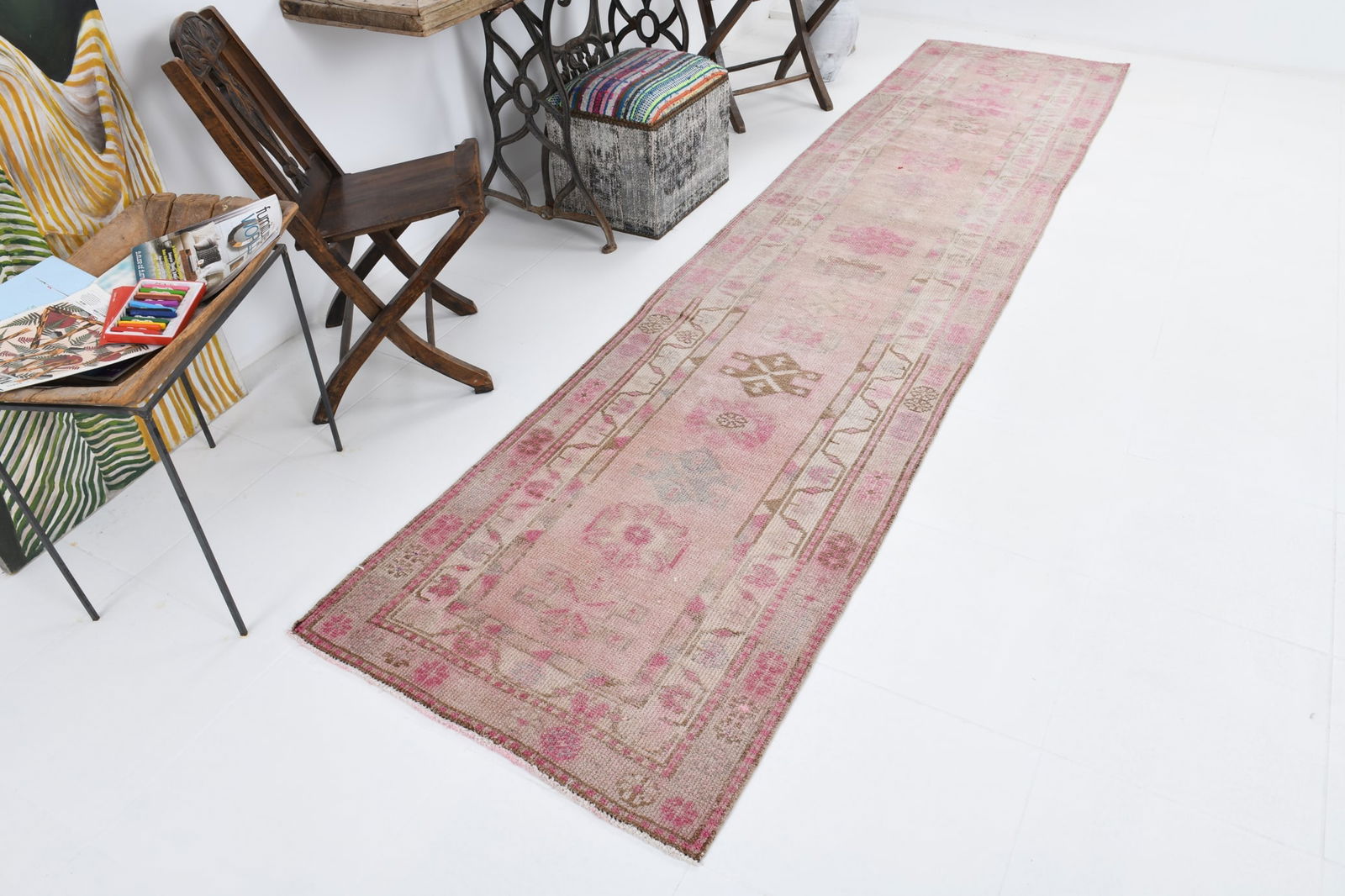 2'9'' x 12'3'' Handmade Vintage Wool Patchwork Rug - 7001 - 4