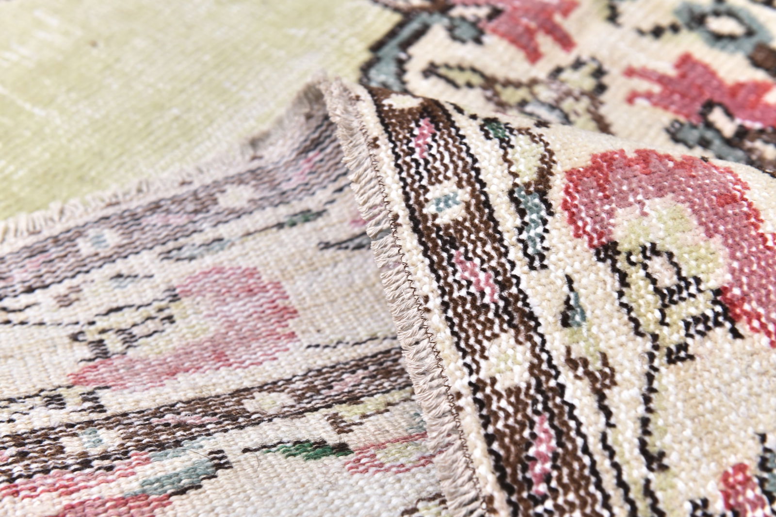 5'2'' x 8'9'' Handmade Vintage Wool Rug - 244805 - 11