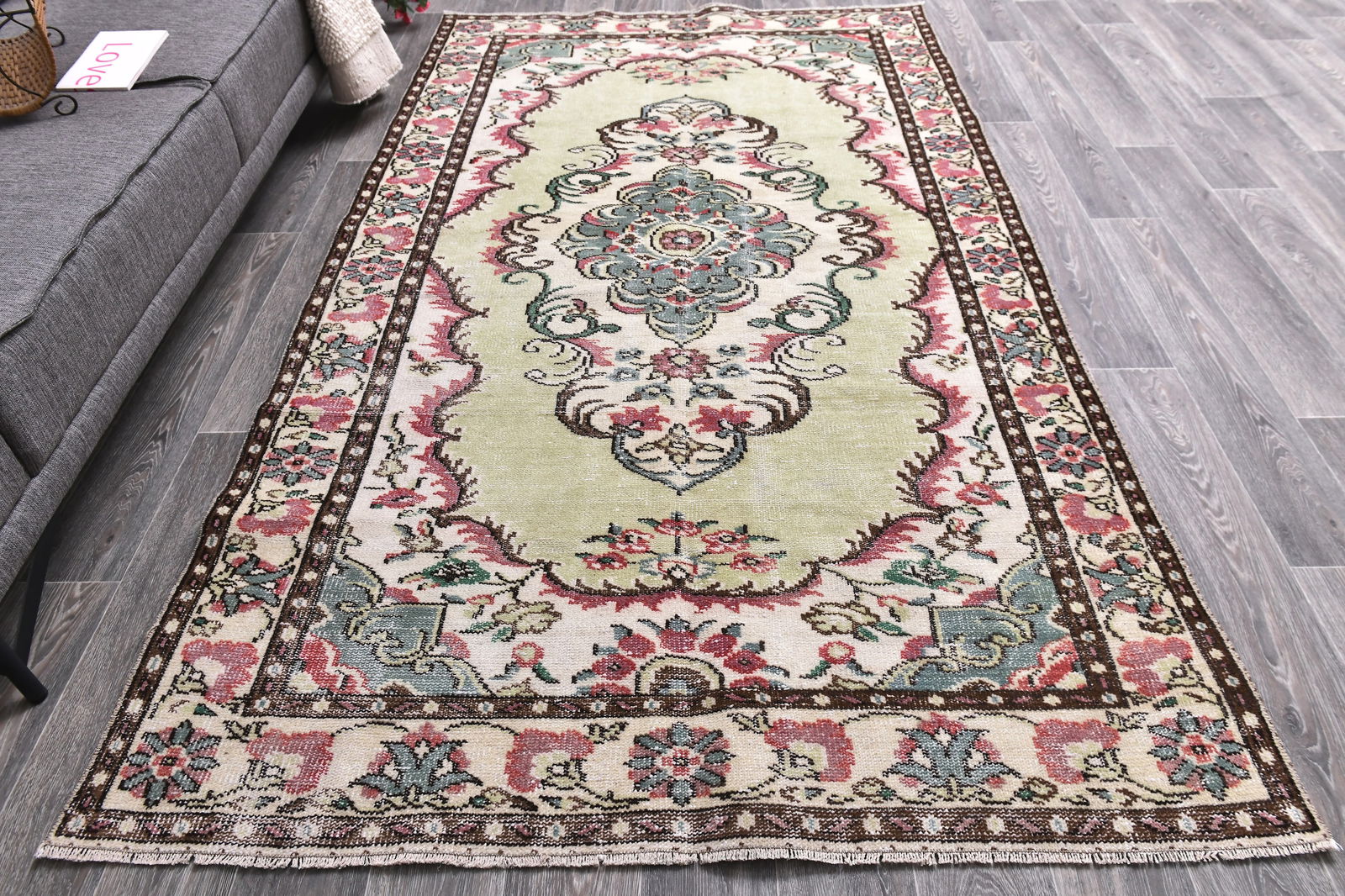 5'2'' x 8'9'' Handmade Vintage Wool Rug - 244805 - 3
