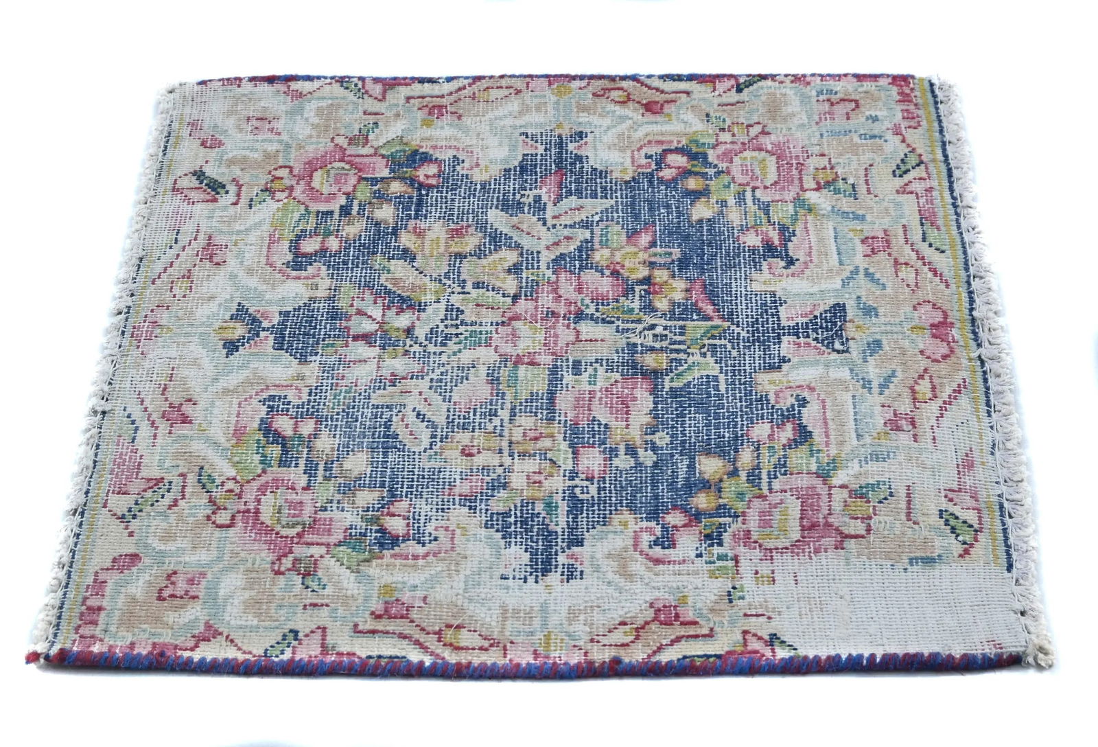Semi Antique Muted Floral 1'5X1'6 Distressed Oriental Square Rug - 8