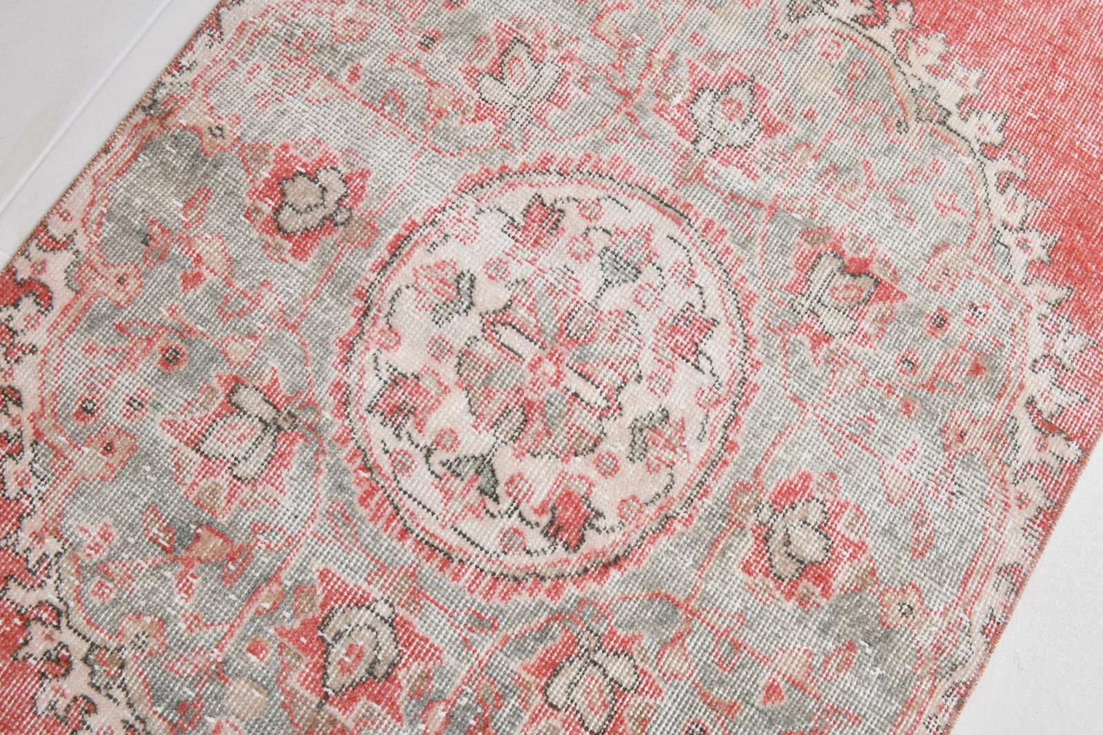 2'11'' x 11'3'' Handmade Vintage Wool Rug - 21739 - 6