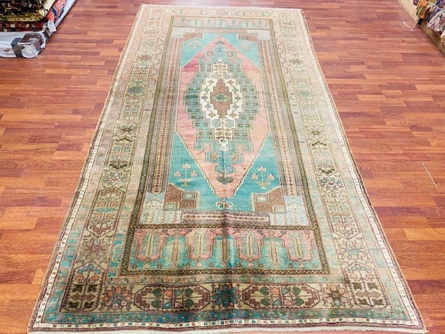 Antique Turkish Geometric Ruf-3987: Title:Antique Turkish Geometric Ruf-3987Description:Beautiful antique Turkish geometric village rug from central turkey, size 5 ft by 9 ft. 6 inches, circa 1930, excellent condition with agood pile