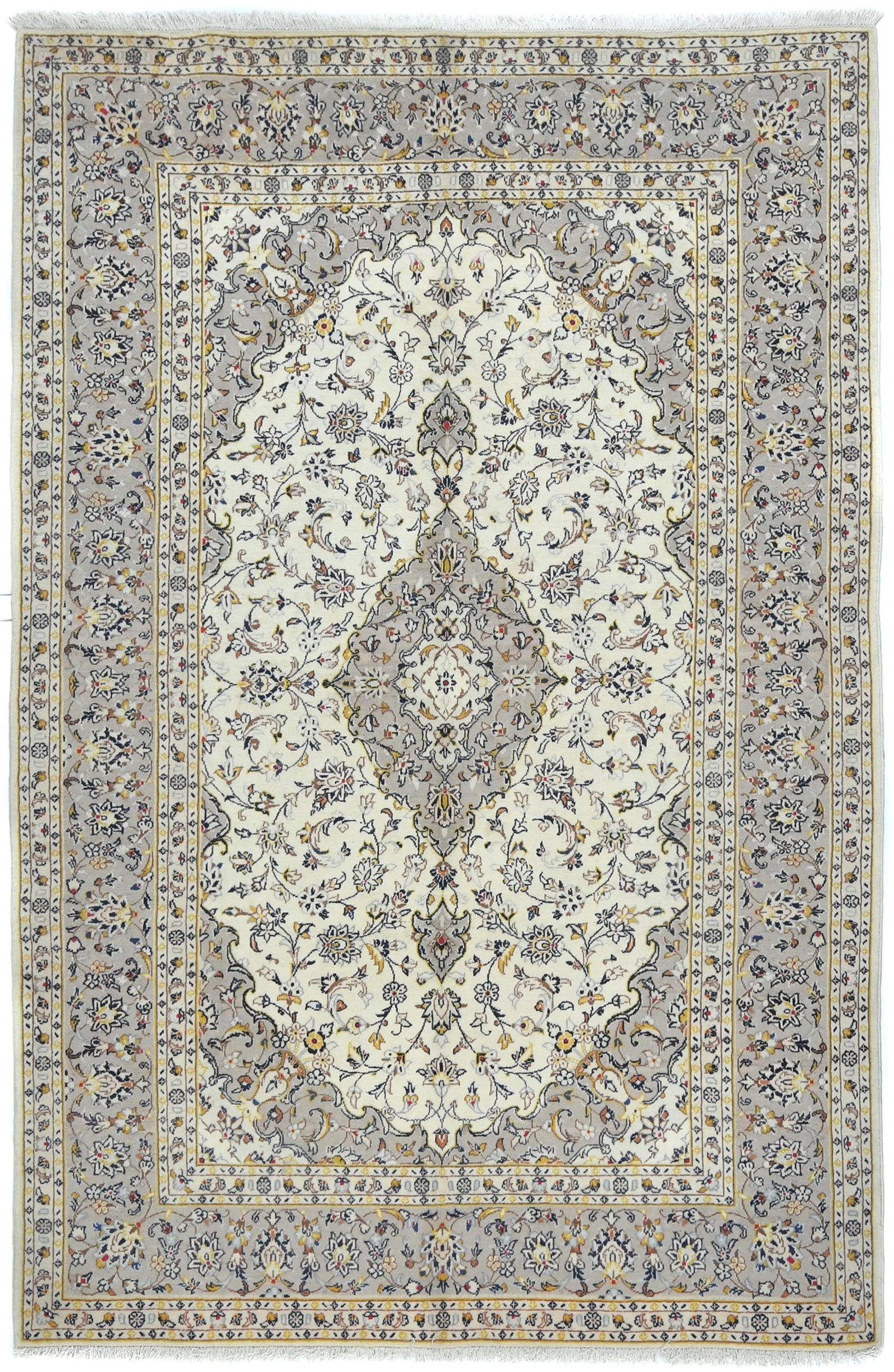 Vintage Cream Floral Traditional 6'4X9'6 Kashan Persian Rug: Title: Vintage Cream Floral Traditional 6'4X9'6 Kashan Persian RugDescription:Hand-knotted in Persia with authentic vintage craftsmanshipTraditional floral style designed for living room
