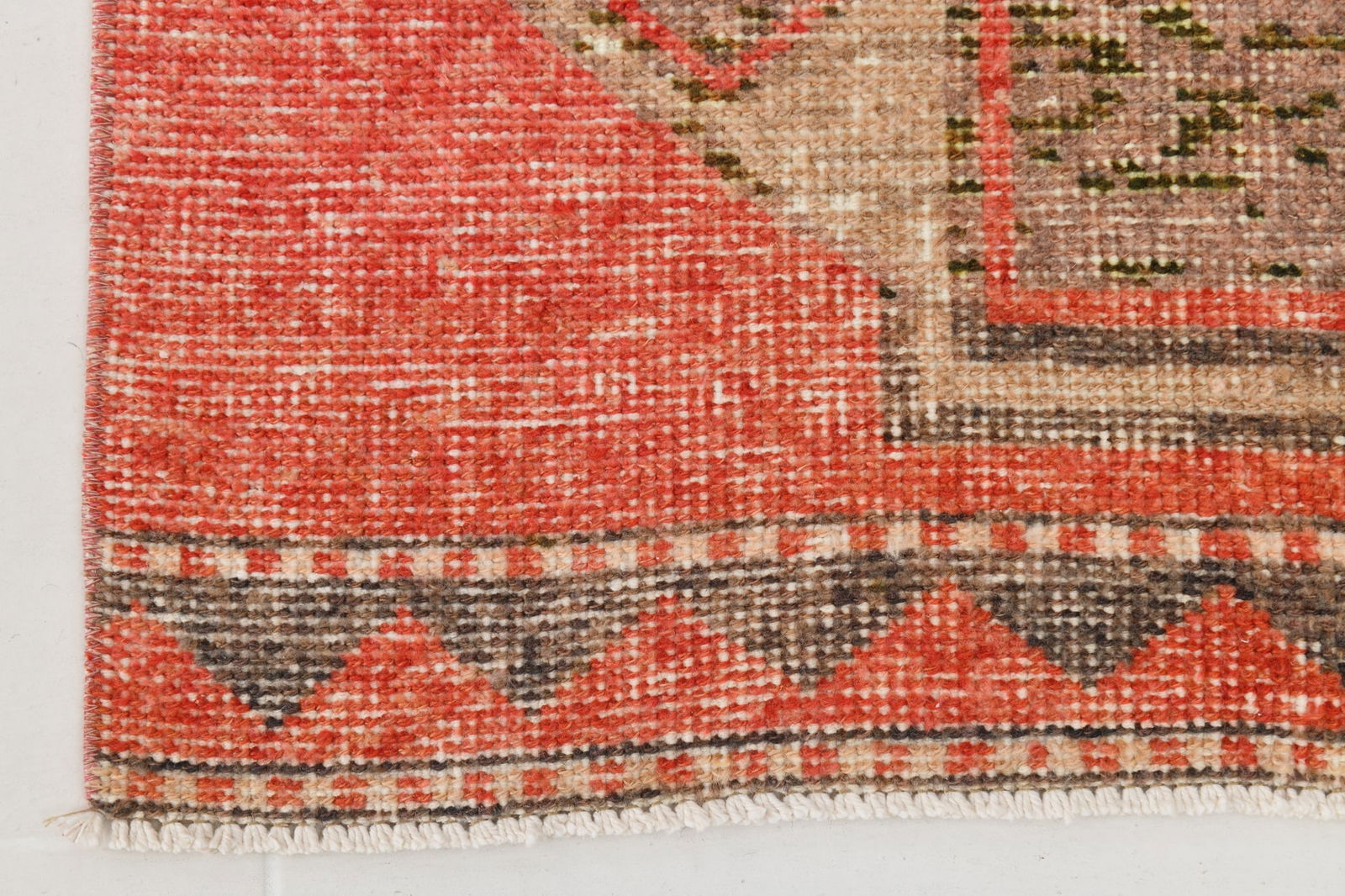 2'7'' x 10'1'' Handmade Vintage Wool Rug - 20304 - 11