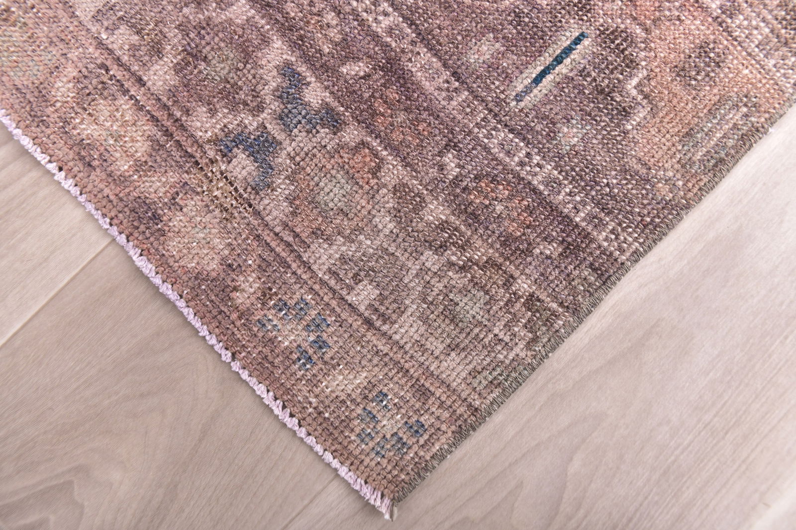 2'3'' x 9'10'' Turkish Vintage Runner Rug - 240431 - 7