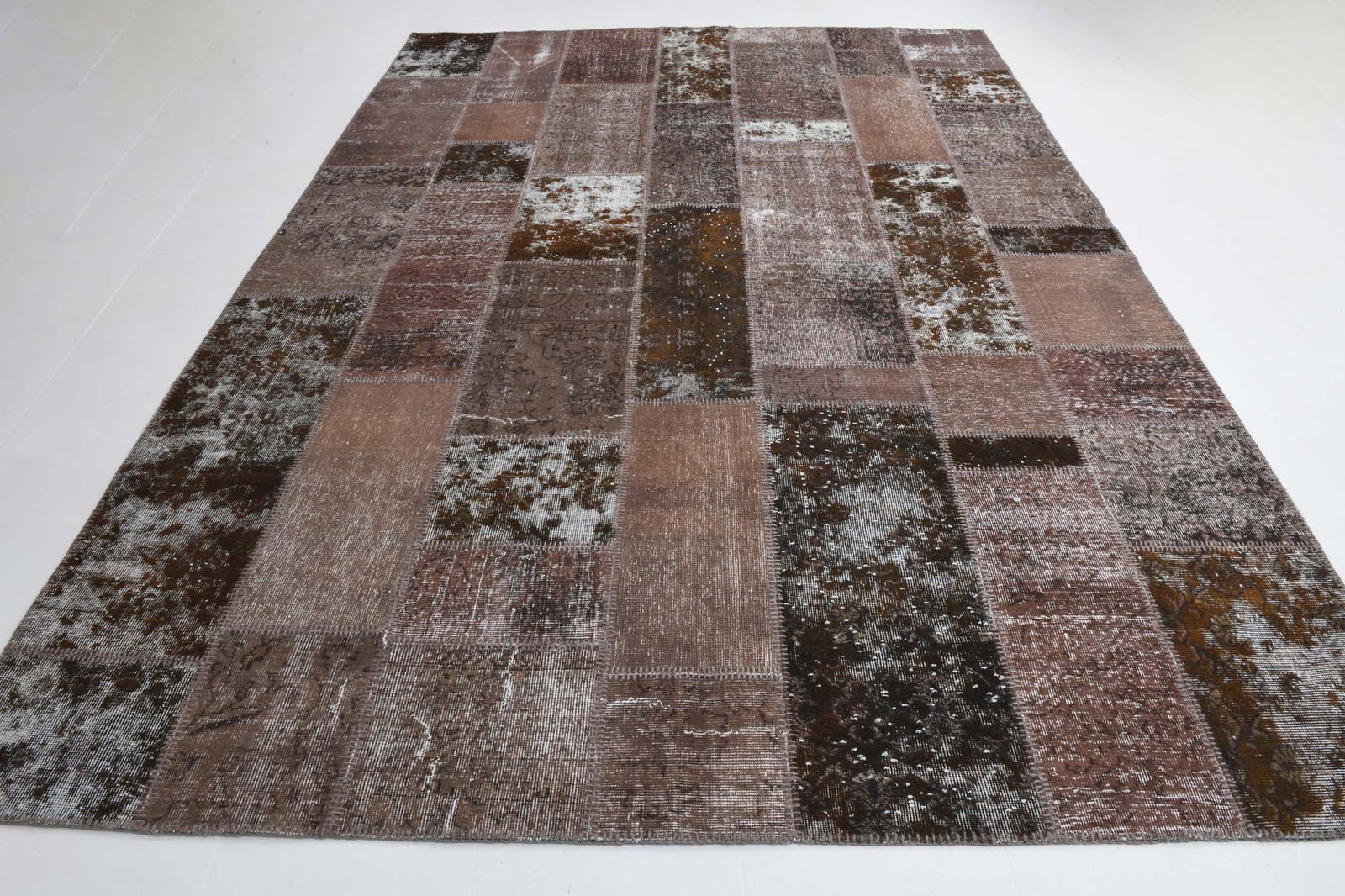 8'3'' x 11'6'' Vintage Wool Runner Rug - 20982 - 17