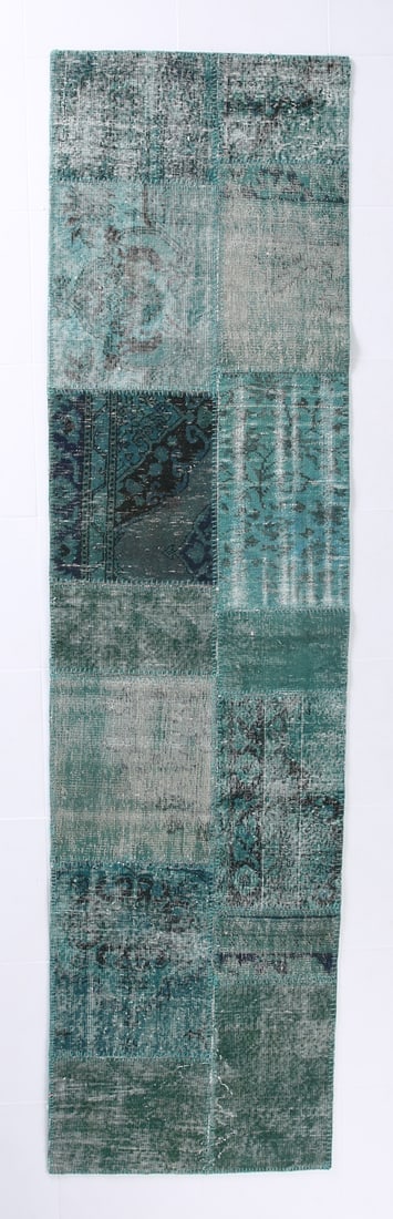 2'7'' x 10'0'' Turkish Vintage Runner Rug - 18733: Title: 2'7'' x 10'0'' Turkish Vintage Runner Rug - 18733 Description:2'7'' x 10'0'' Turkish Vintage Runner Rug - 18733 Origin:Turkiye Date/Period:1960-90 Materials:Wool,Cotton Dimension:2'7''x10'0'' f