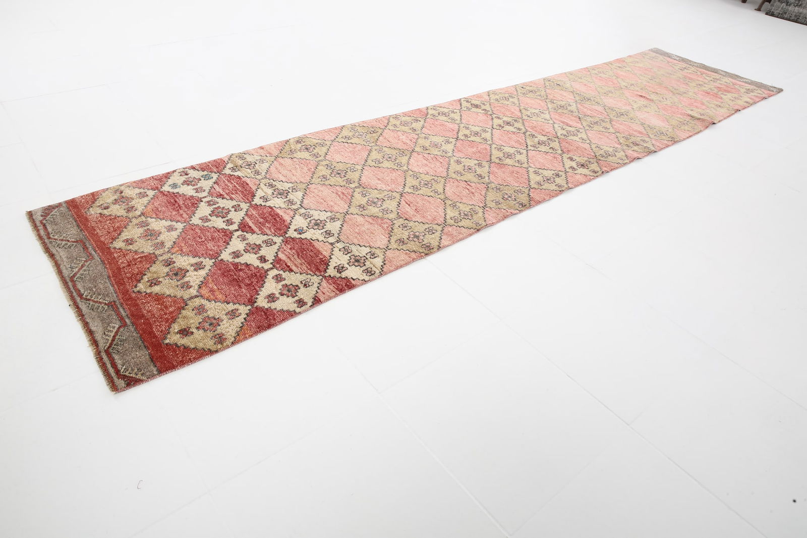 2'9'' x 12'3'' Turkish Vintage Runner Rug - 6281 - 8