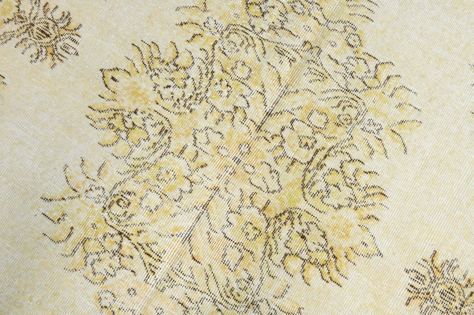 5'3'' x 8'7'' Handmade Vintage Wool Rug - 5548 - 6