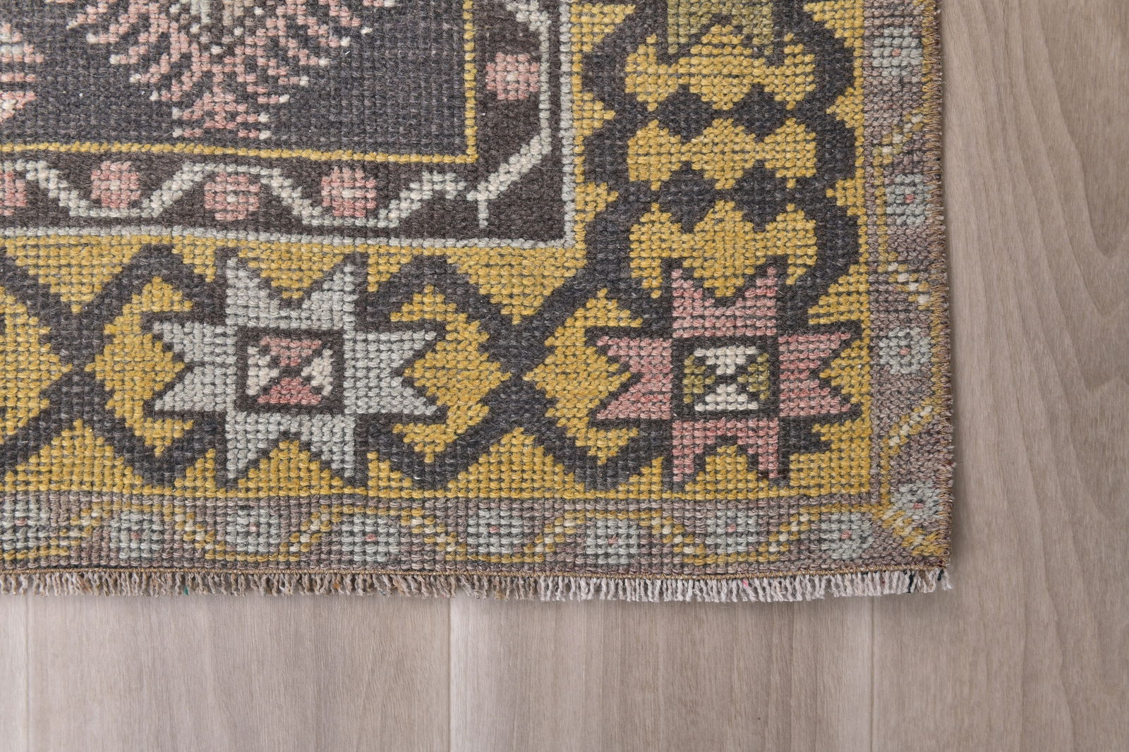 3'9'' x 6'10'' Turkish Vintage Runner Rug - 242340 - 10