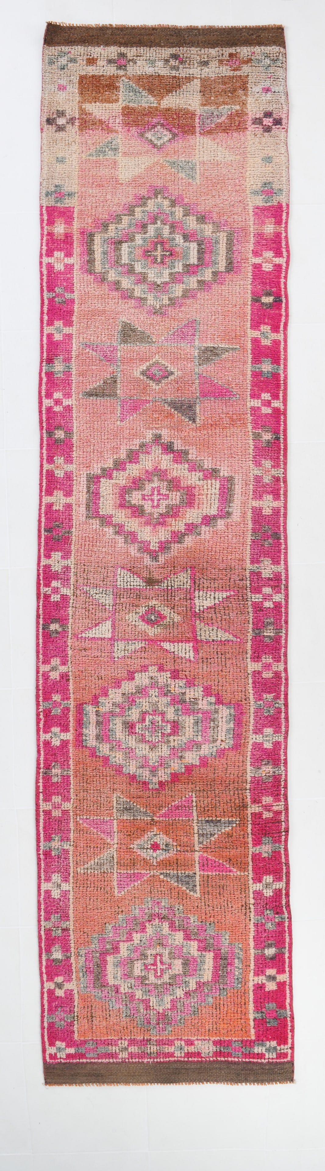 2'7'' x 11'10'' Vintage Wool Runner Rug - 18037: Title: 2'7'' x 11'10'' Vintage Wool Runner Rug - 18037Description:2'7'' x 11'10'' Vintage Wool Runner Rug - 18037Origin:TurkiyeDate/Period:1960-90Materials:Wool,CottonDimension:2'7''x11'10'' ft,