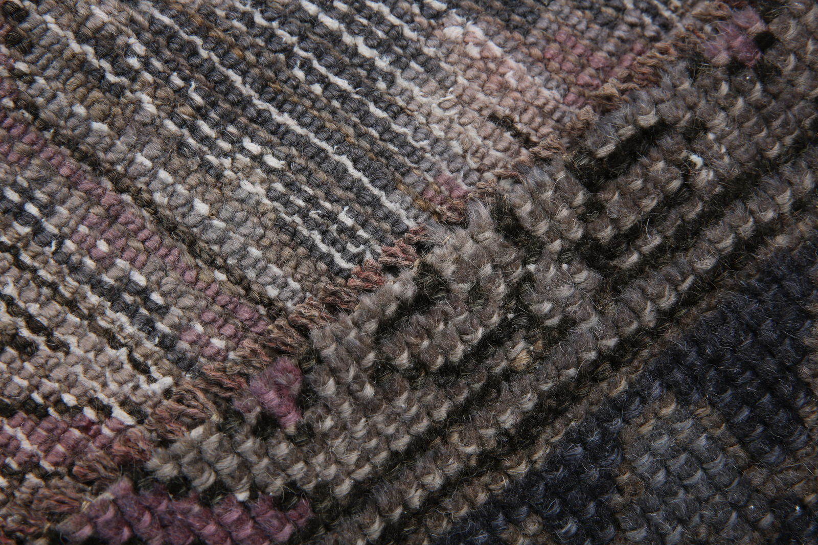 2'7'' x 9'2'' Handmade Vintage Wool Rug - 18740 - 16