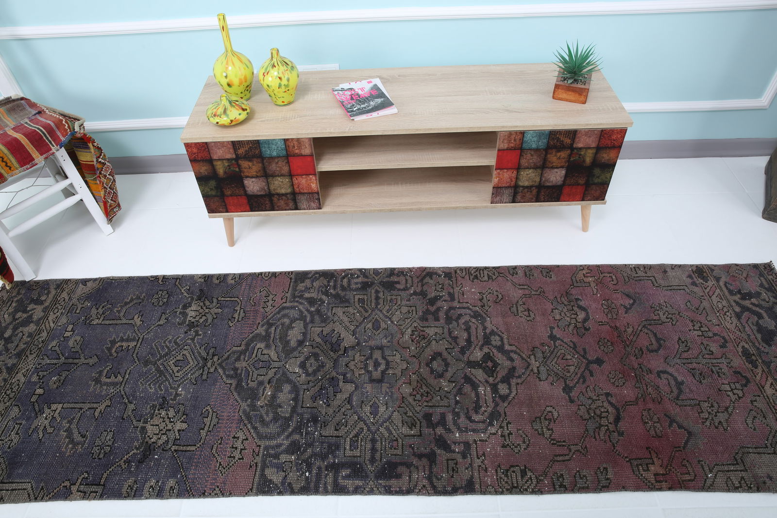 2'7'' x 9'2'' Handmade Vintage Wool Rug - 18740 - 3