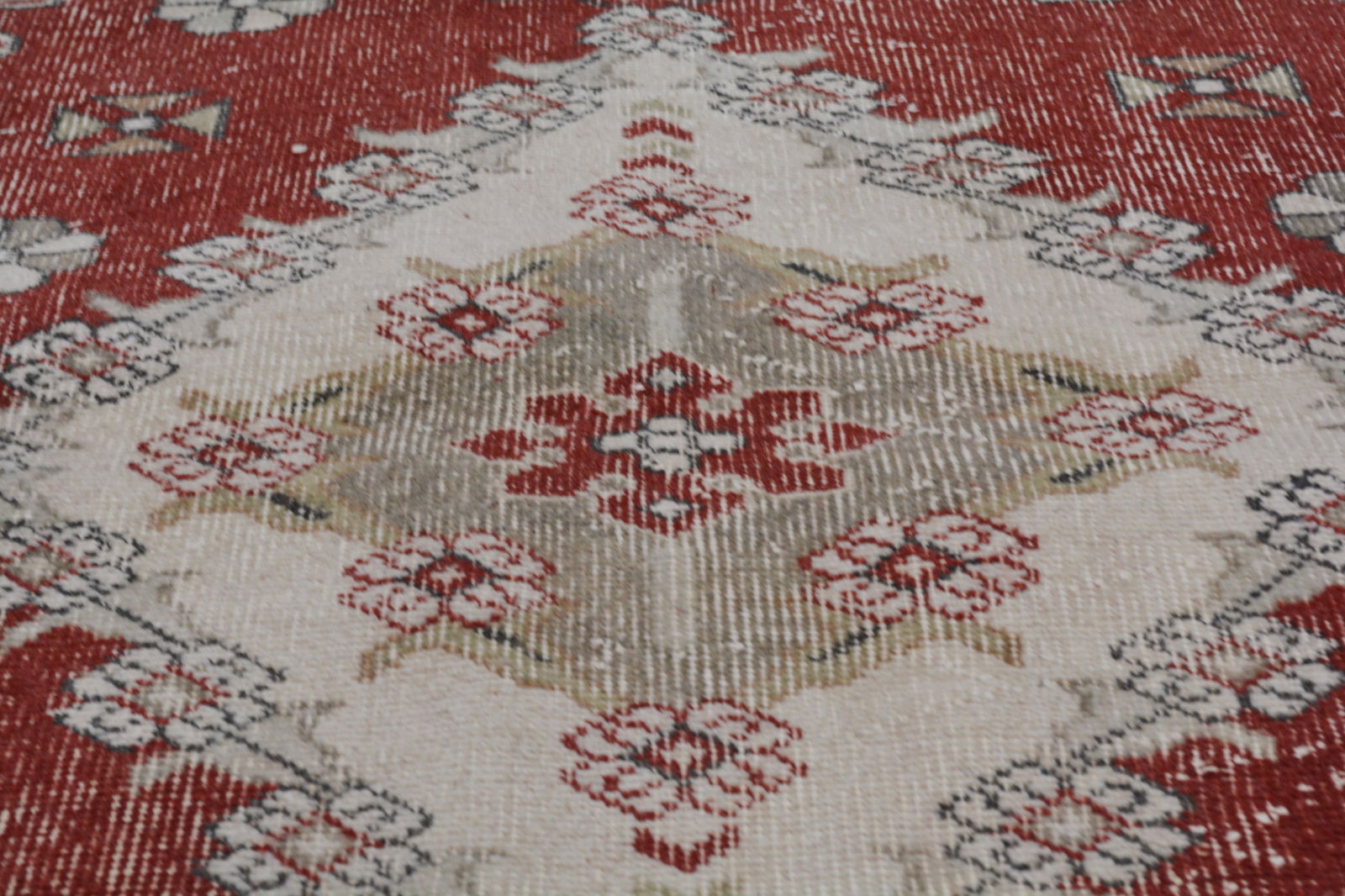 TURKISH HAND KNOTTED WOOL RUG - 3