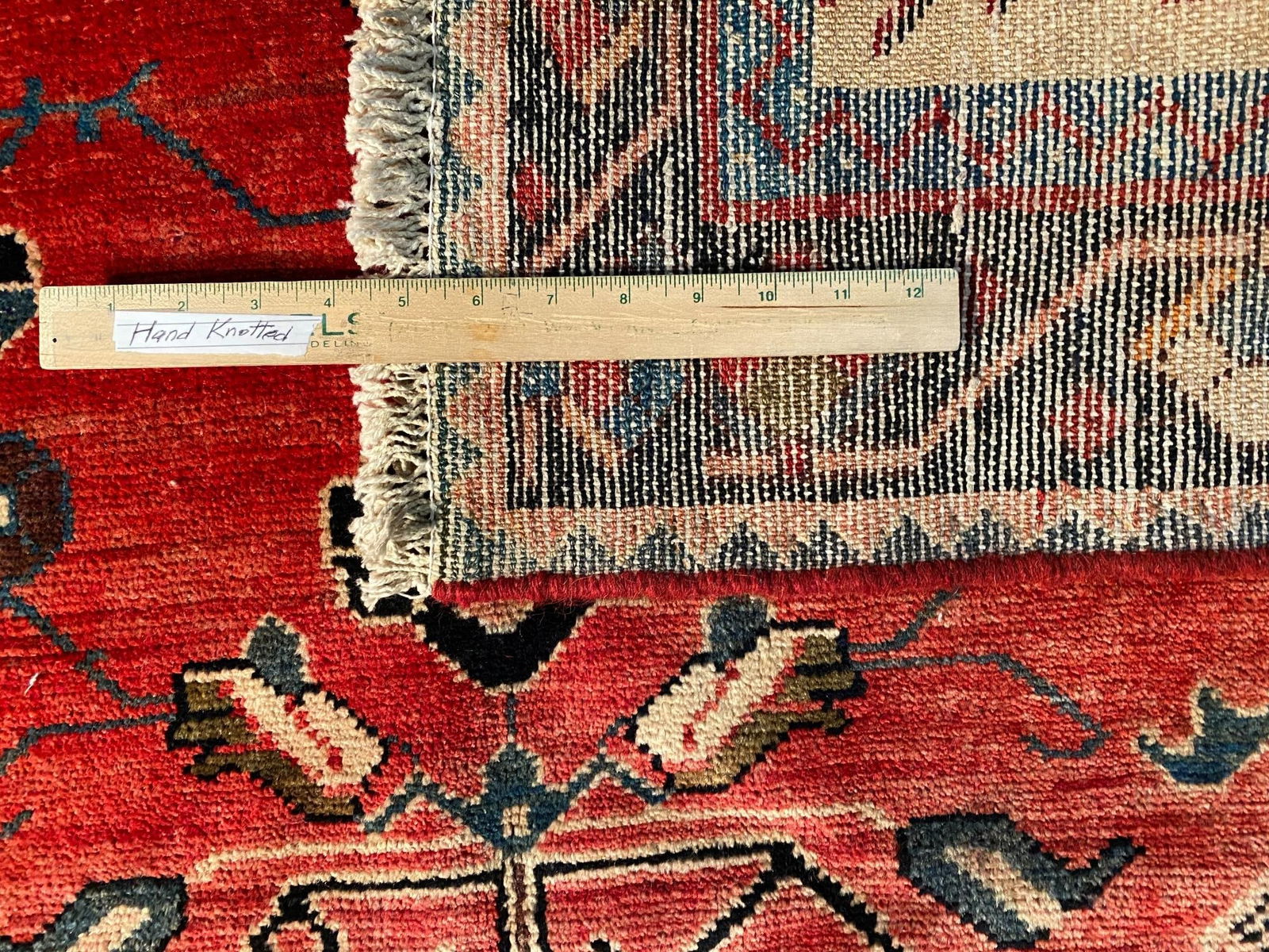 Magnificent Persian Rug 4'.5"x6'.9" - 11