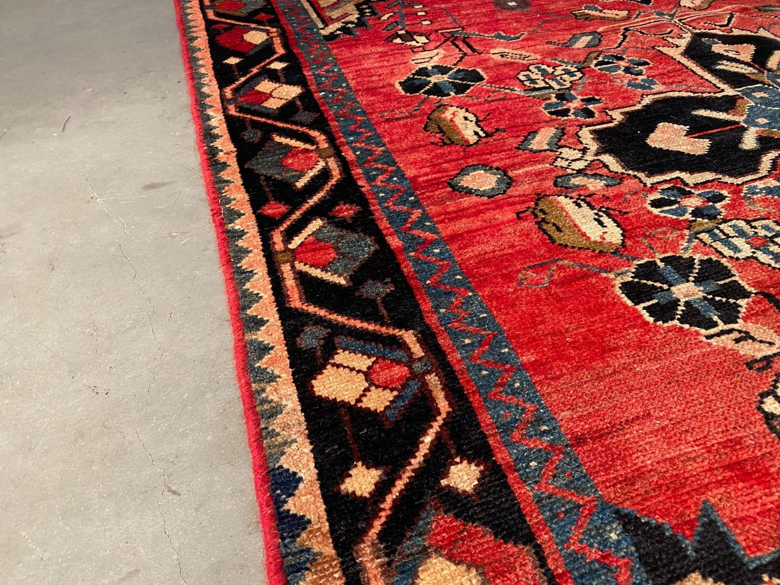 Magnificent Persian Rug 4'.5"x6'.9" - 6