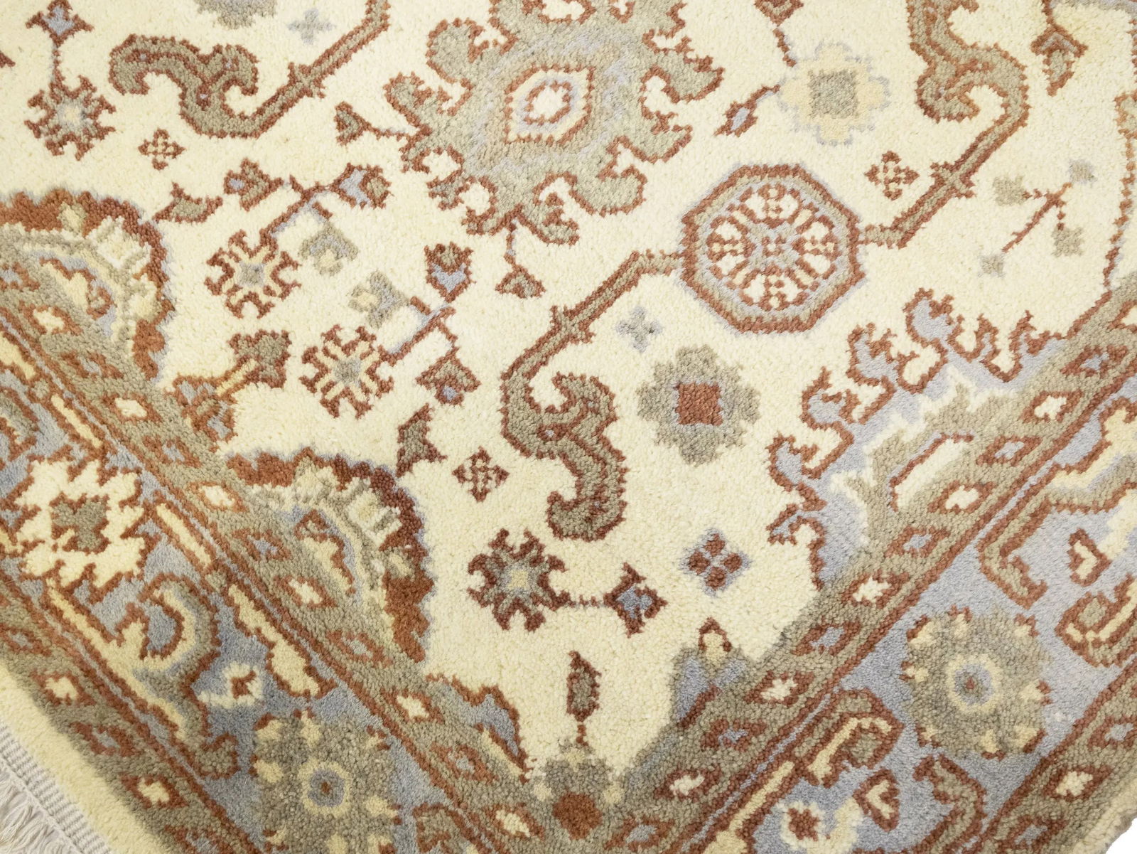 Muted Cream Floral 4X6 Oushak Chobi Oriental Rug - 10