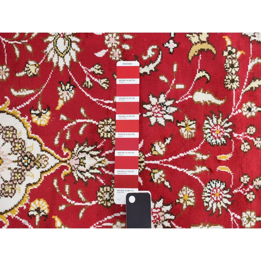 Fire Brick Red, Hand Knotted, Silken, 300 KPSI, Round Oriental Rug - 6