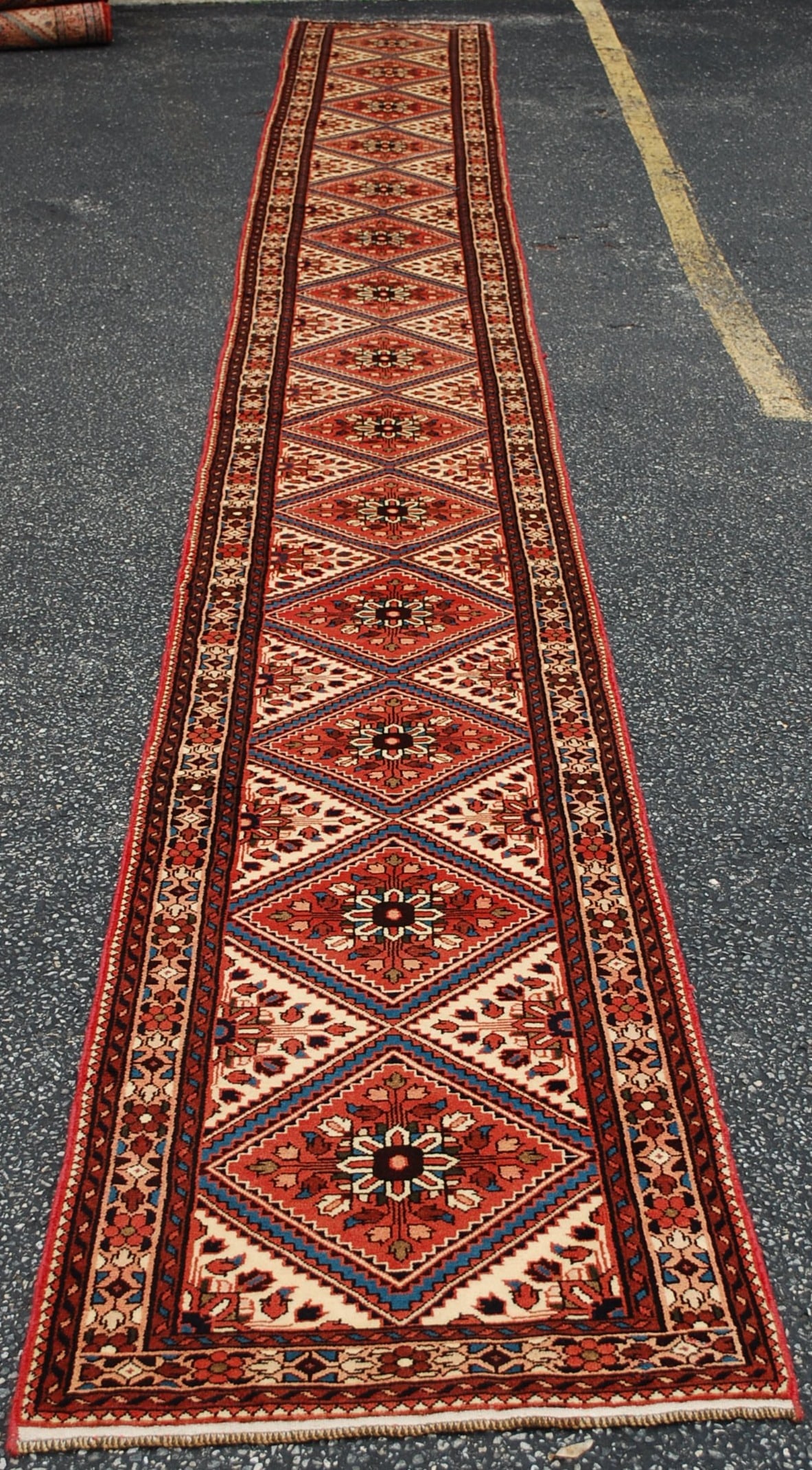 PERSIAN MALAYEER RUG 2.7x22.6: Title:PERSIAN MALAYEER RUG 2.7x22.6 Description: ONE OF A KIND VERY RARE SIZE FINE PERSIAN-LILIHAN MALAYEER RUNNER ORIENTAL RUG with AMAZING COLOR COMBINATIONS.........all Natural vegetable dye wool w