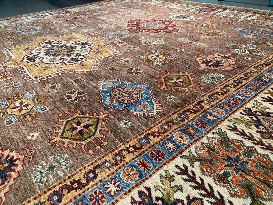 EXQUISITE FINE SUPER KAZAK RUG 8'.5"x10'.3" - 9