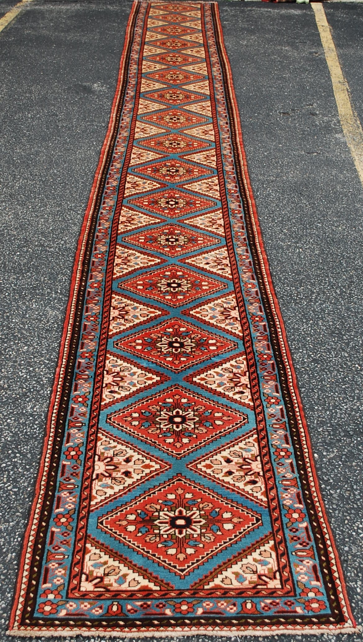 persian MALAYEER RUg 2.7X22.6: Title:persian MALAYEER RUg 2.7X22.6 Description: ONE OF A KIND VERY RARE SIZE FINE persian-LILIHAN MALAYEER RUNNER ORIENTAL RUG with AMAZING COLOR COMBINATIONS.........all Natural vegetable dye wool w