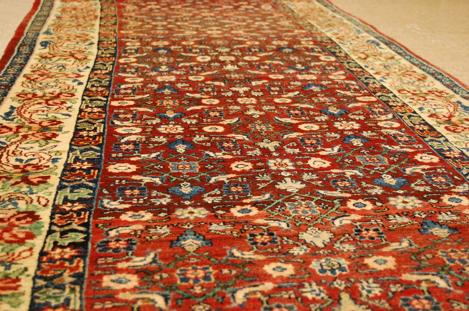PERSIAN BIJAR RUG 3' 7" x 10' 8" - 9