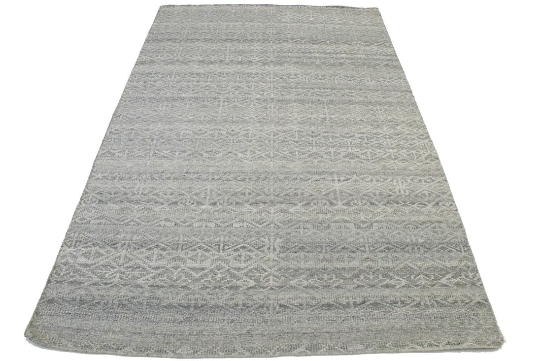 Greige Transitional Geometric 5X8 Oriental Rug - 10