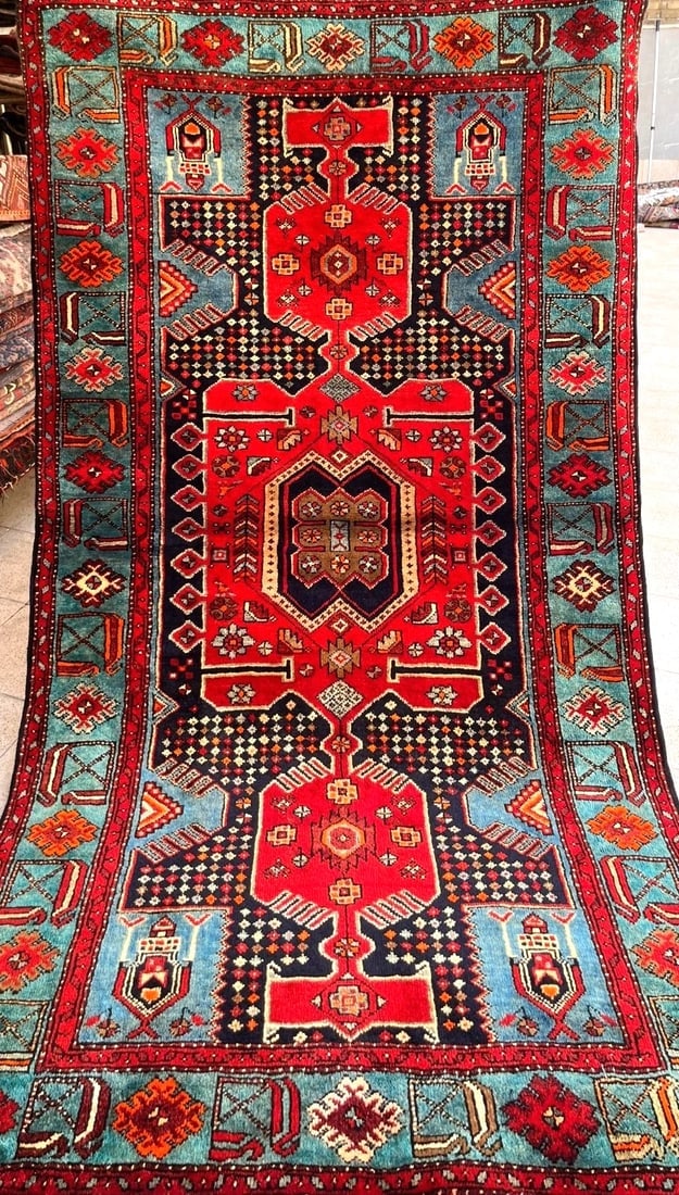 Hand Knotted Persian Tarom Tribal Wool Navy Oriental Area Rug 4'9" x 7'8": Title:Hand Knotted Persian Tarom Tribal Wool Navy Oriental Area Rug 4'9" x 7'8"Description:• Rug Number: D17 • Country of Origin: Iran • Style, Design: Persian Tarom, Tribal,