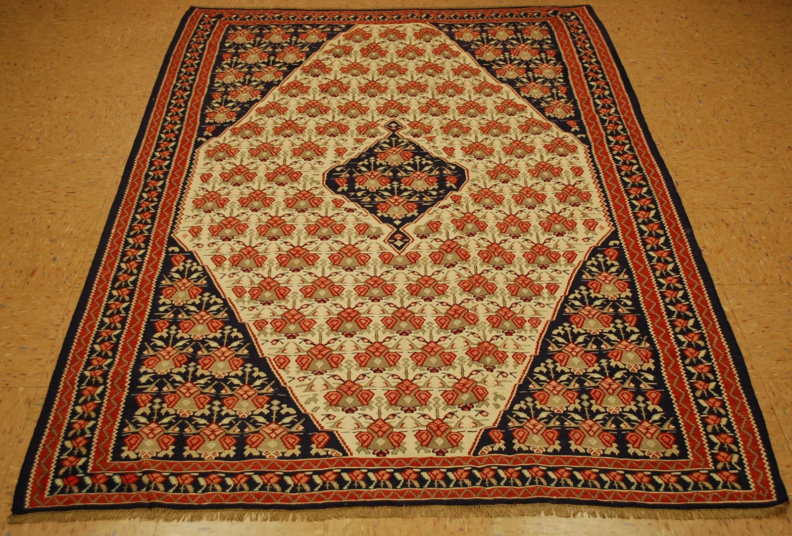 Persain KILIM RUG 4'10" x 7'1": Title:Persain KILIM RUG 4'10" x 7'1" Description:OLD,ANTIQUE HIGHLY DETAILED COLORFUL SENNAH KILIM RUG....Very fine woven.......with exact size of 4'10" x 7'1" Allover detailed design pattern with