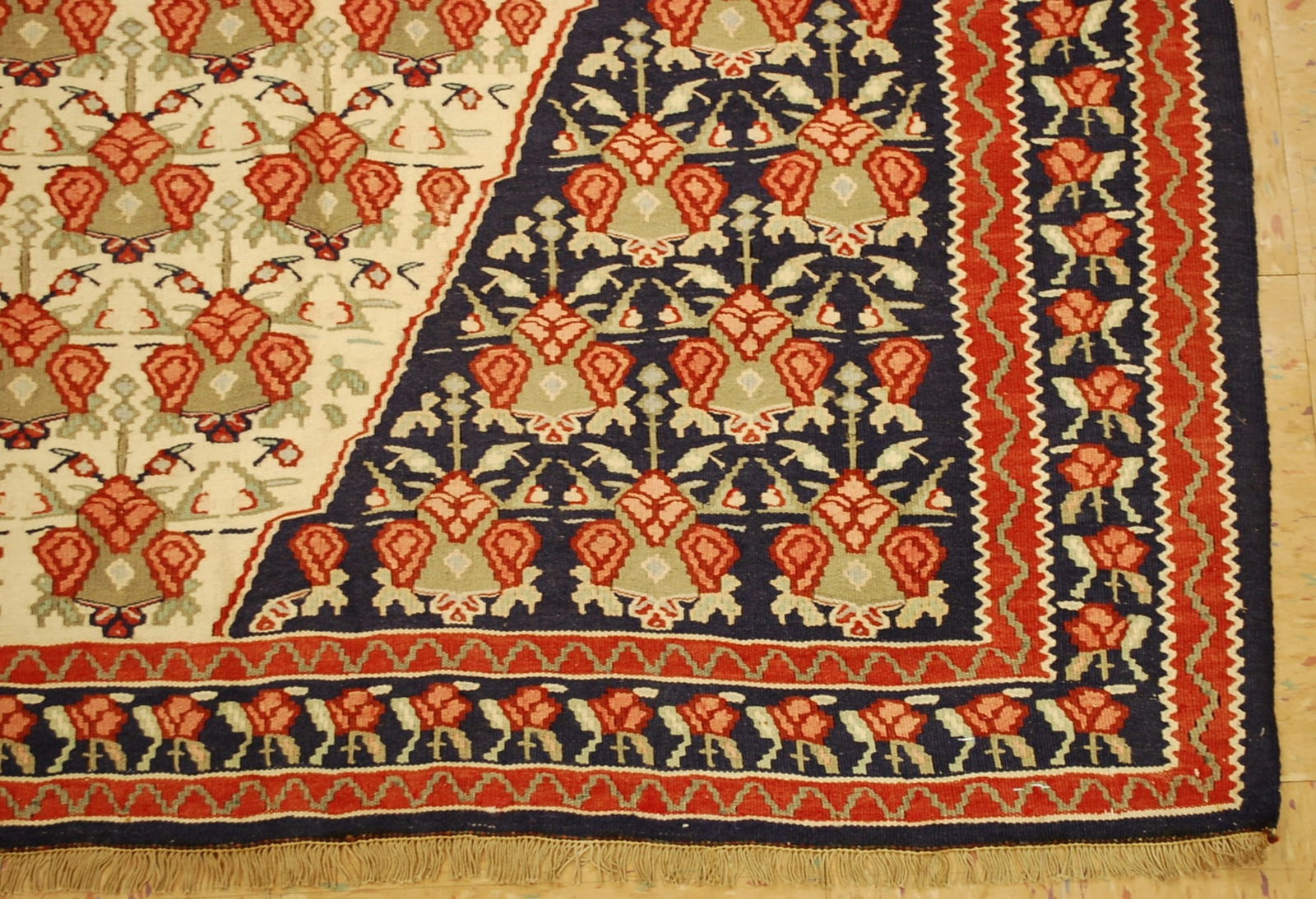 Persain KILIM RUG 4'10" x 7'1" - 3