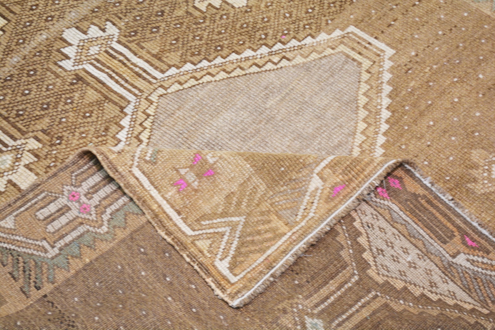 TURKISH HAND KNOTTED WOOL RUG - 6