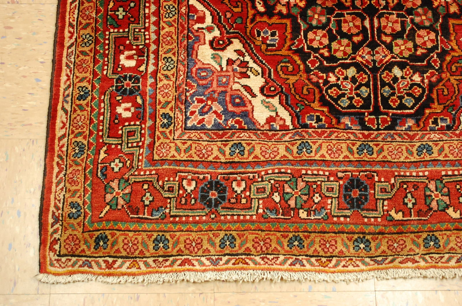 PERSIAN SARUK RUG 4' 4" x 7' 3" - 4