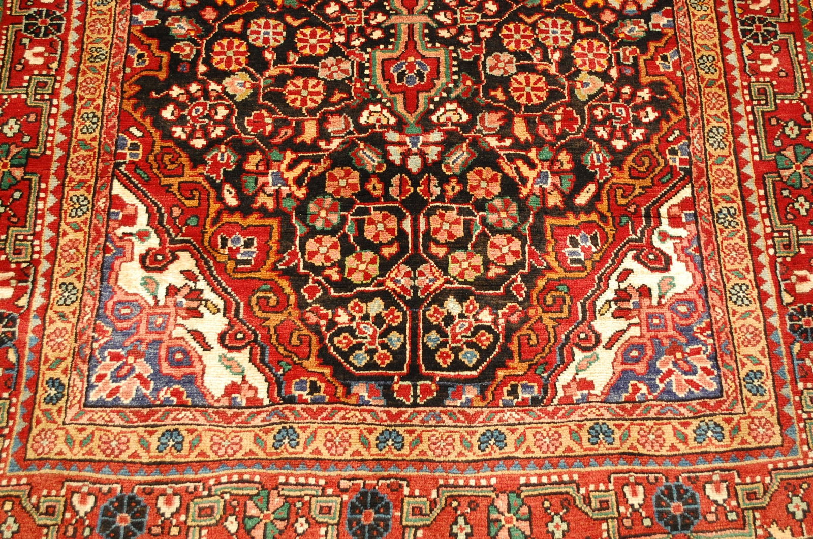 PERSIAN SARUK RUG 4' 4" x 7' 3" - 7