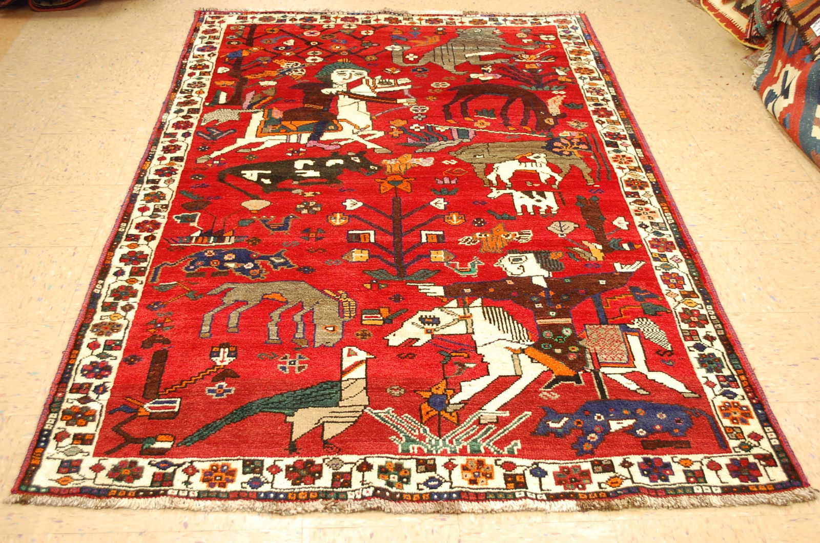 Persian SHIRAZ Qashkai Rug 5'3"x 8': Title: Persian SHIRAZ Qashkai Rug 5'3"x 8' Description:OLD, Detailed Persian Shiraz Qashqai afshar ORIENTAL rug circa 1940 GREAT HUNTING design,, the exact size of 5'3"x 8' wool woven on a wool