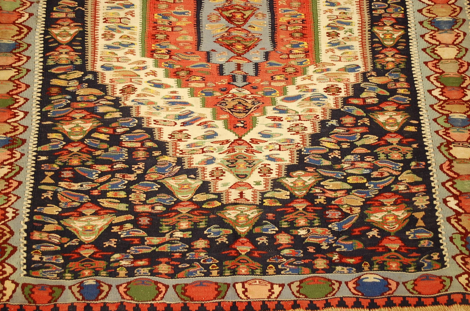 Persian SENNAH KILIM 3'9" x 4'8" - 6