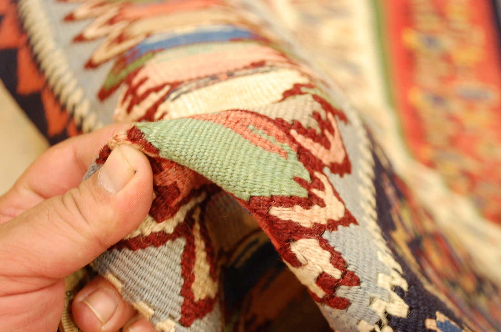 Persian SENNAH KILIM 3'9" x 4'8" - 9