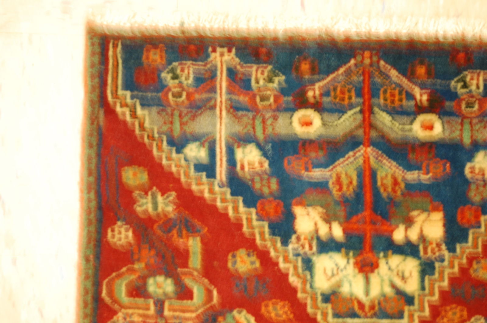 PERSIAN SHIRAZ RUG 1'8" x 1'10" - 2