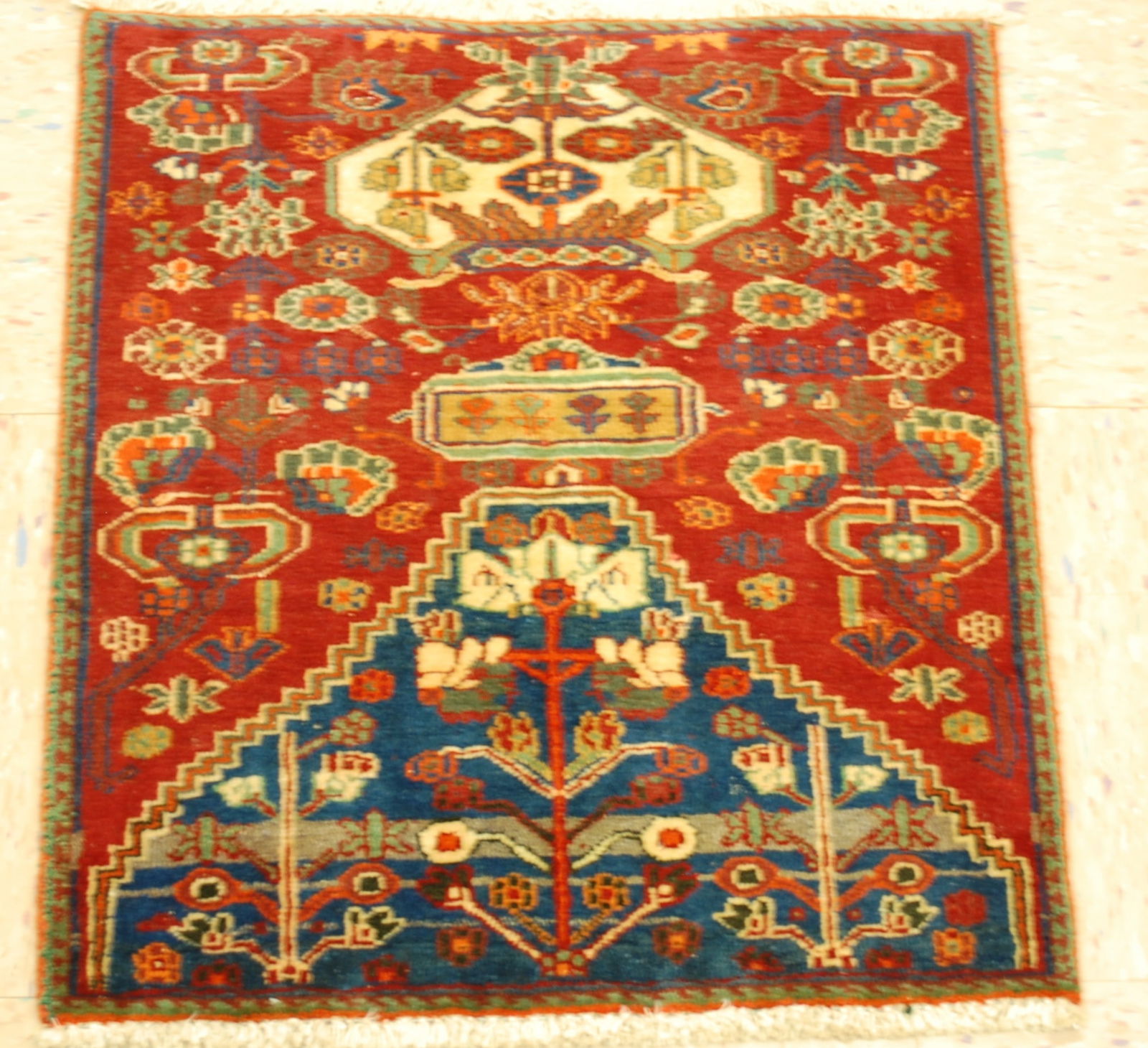 PERSIAN SHIRAZ RUG 1'8" x 1'10" - 7