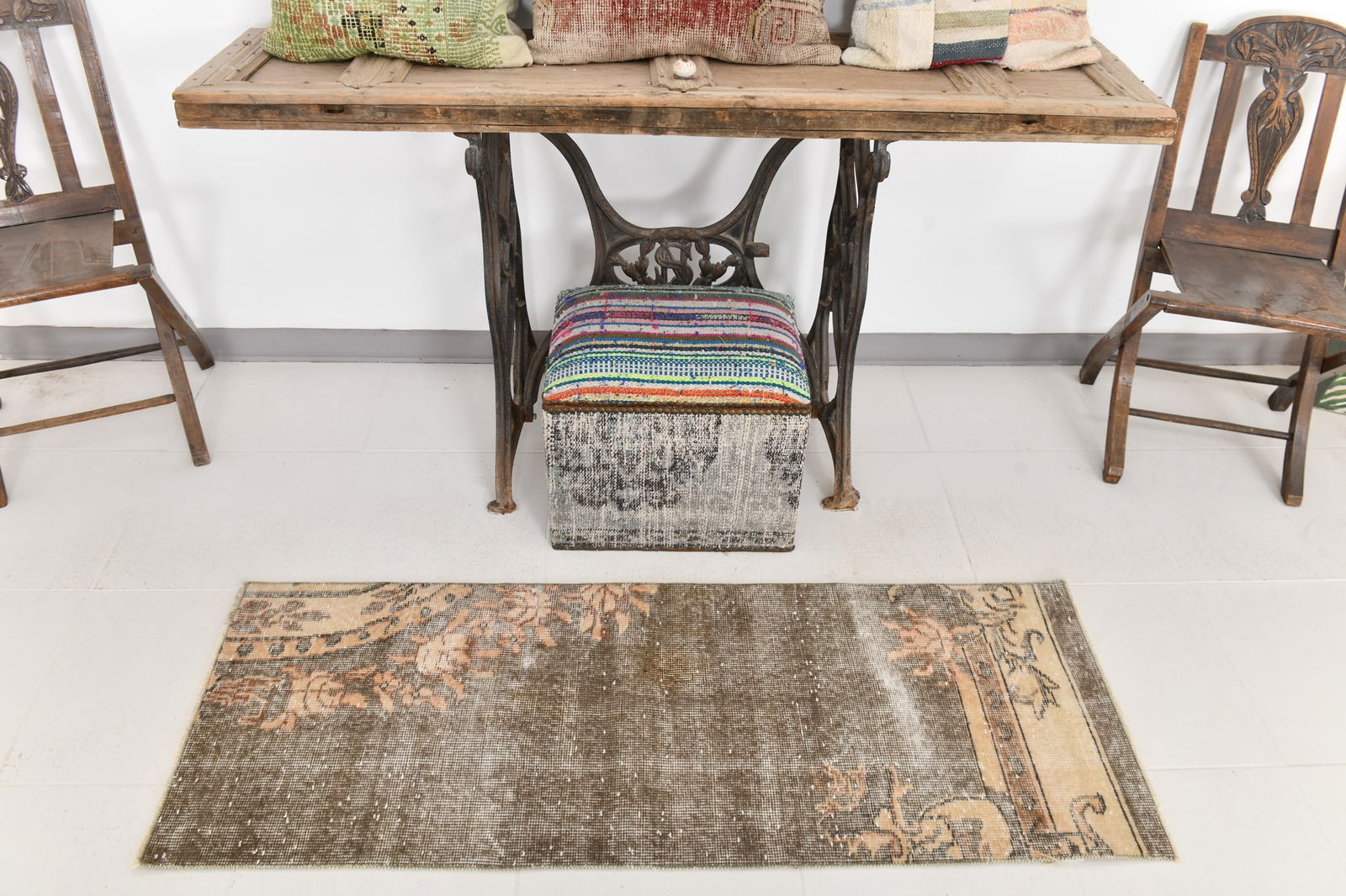 1'10'' x 4'10'' Tulu Filikli Kilim Rug - 24049 - 3