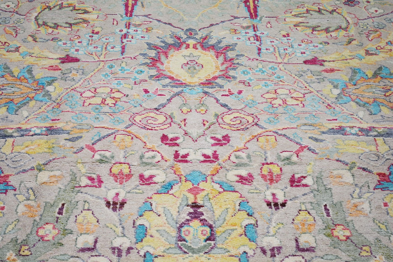 TURKISH HAND KNOTTED WOOL RUG - 2