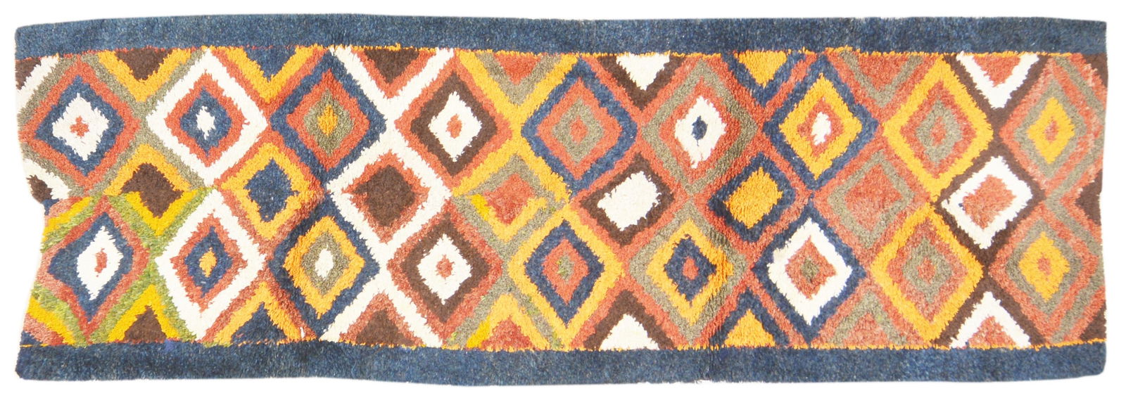 UZBEKISTAN HAND KNOTTED WOOL RUG: Title: UZBEKISTAN HAND KNOTTED WOOL RUG Size: 3'4X10'5 Age: VINTAGE Origin: UZBEKISTAN Style: JULKYR Material: WOOL Care: PROFESSIONAL Structure: HAND KNOTTED Design: ANTIQUES Reserve: $900.00 Shipp