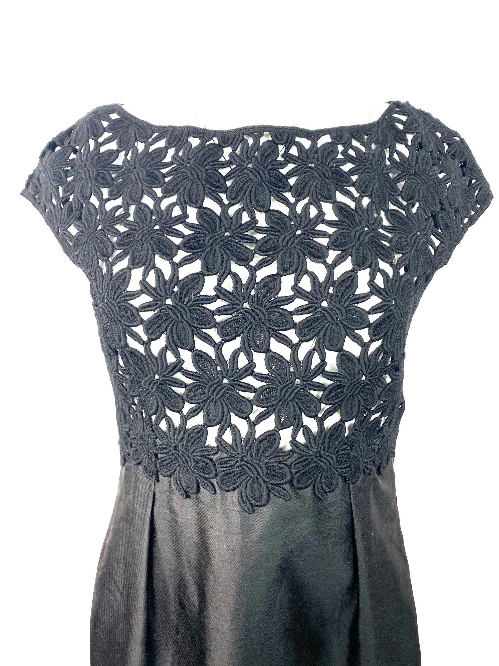 Valentino Little Black Crochet Mini Dress Size 42/ 8 - 17