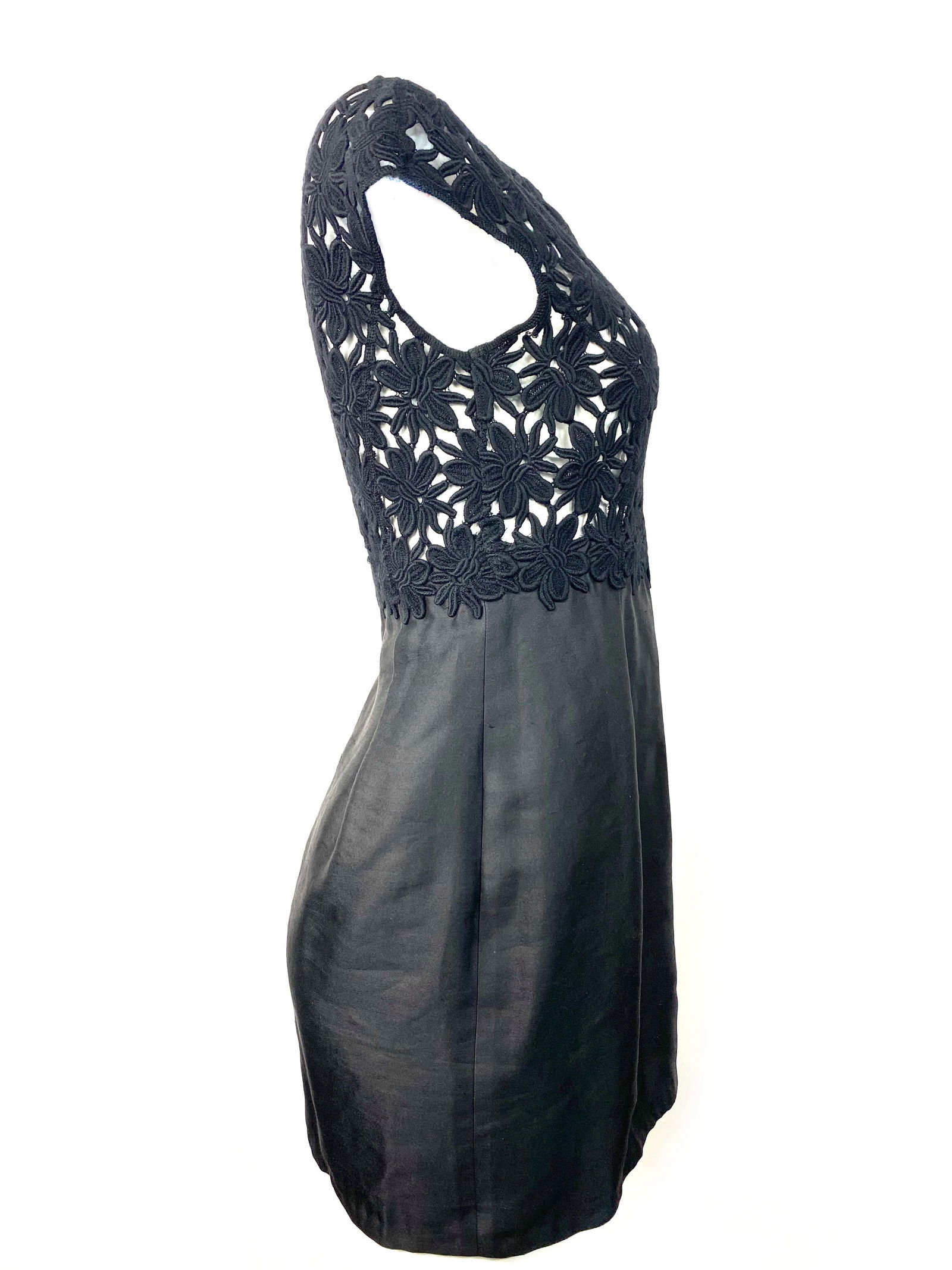 Valentino Little Black Crochet Mini Dress Size 42/ 8 - 19