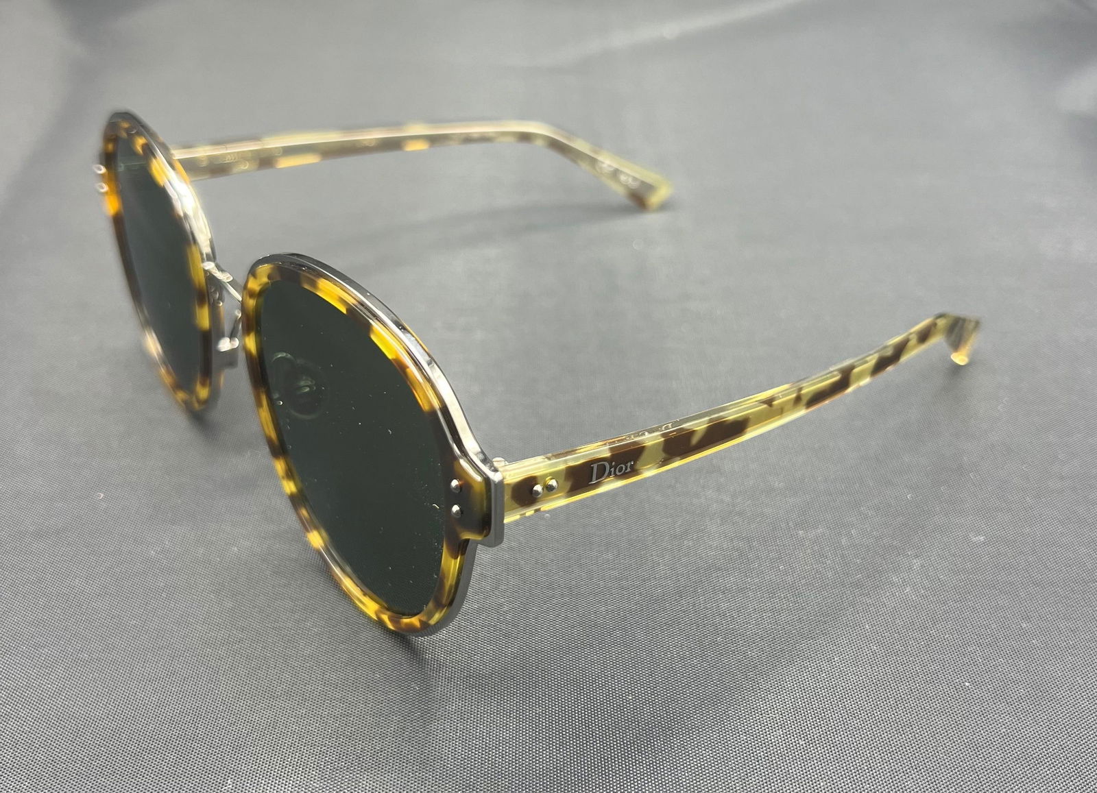 Christian Dior Round Tortoise Sunglasses - 15