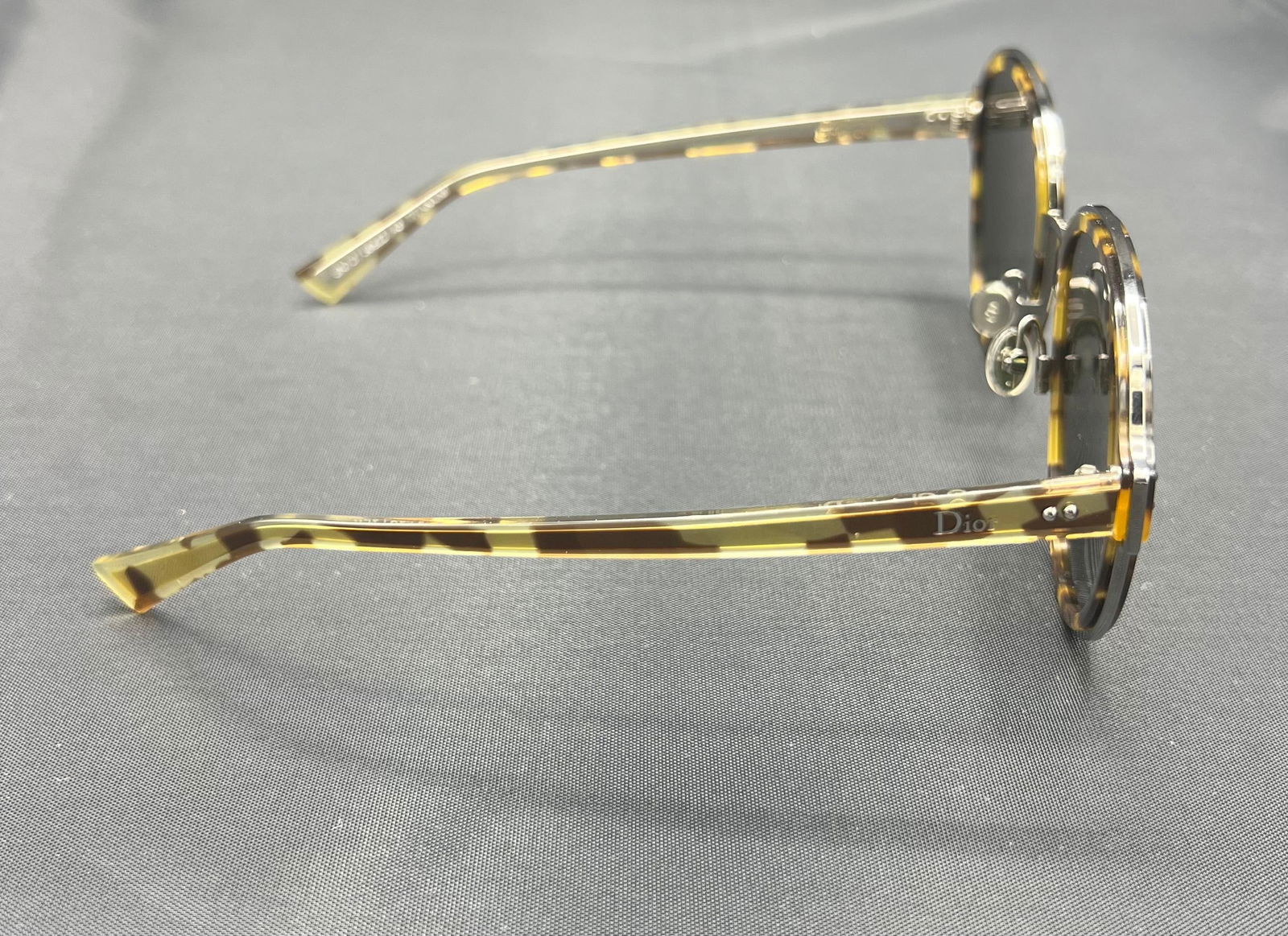 Christian Dior Round Tortoise Sunglasses - 17