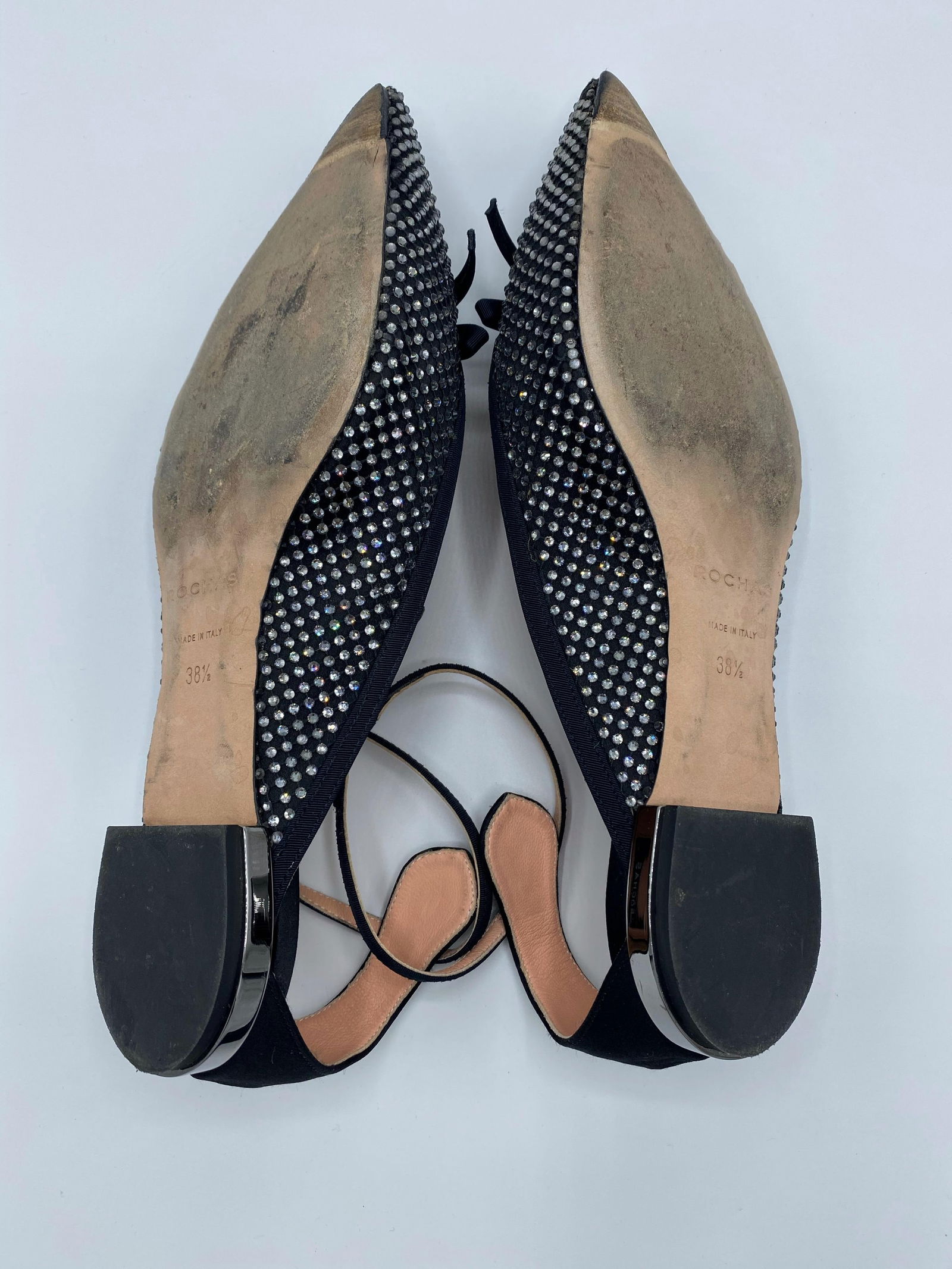 Rochas Paris Satin Grain and Black Pointed Toe Flats, Size 38.5 - 17